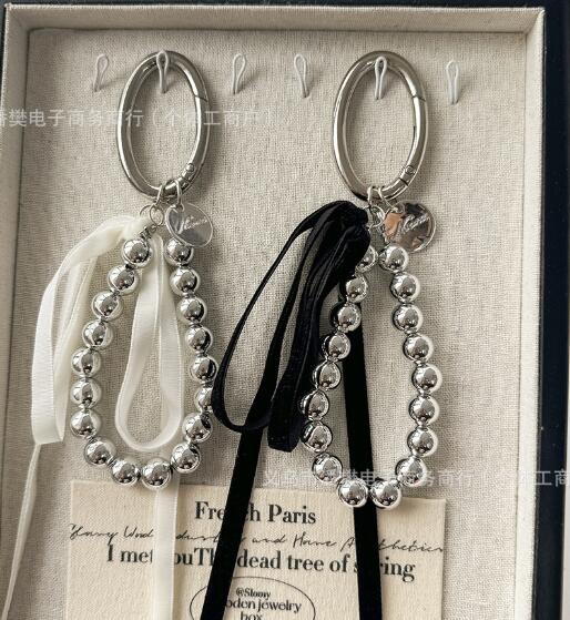 ★可愛いキーホルダー　装飾品★キーチェーン★2色