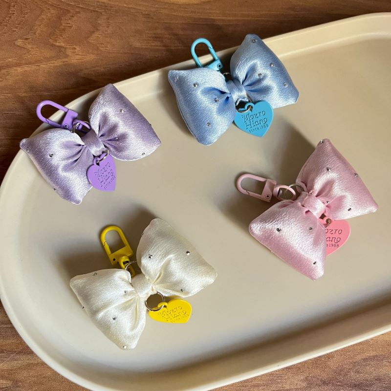 ★可愛いキーホルダー　装飾品★キーチェーン★4色
