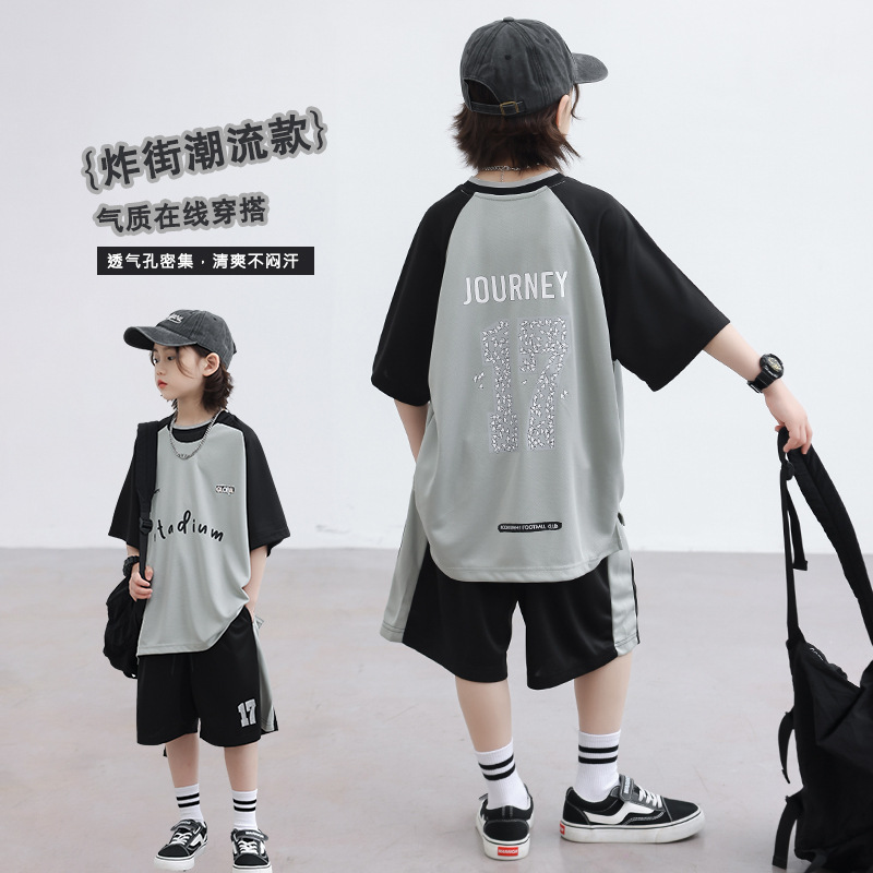 2025新品★子供服　セットアップ★120cm〜170cm