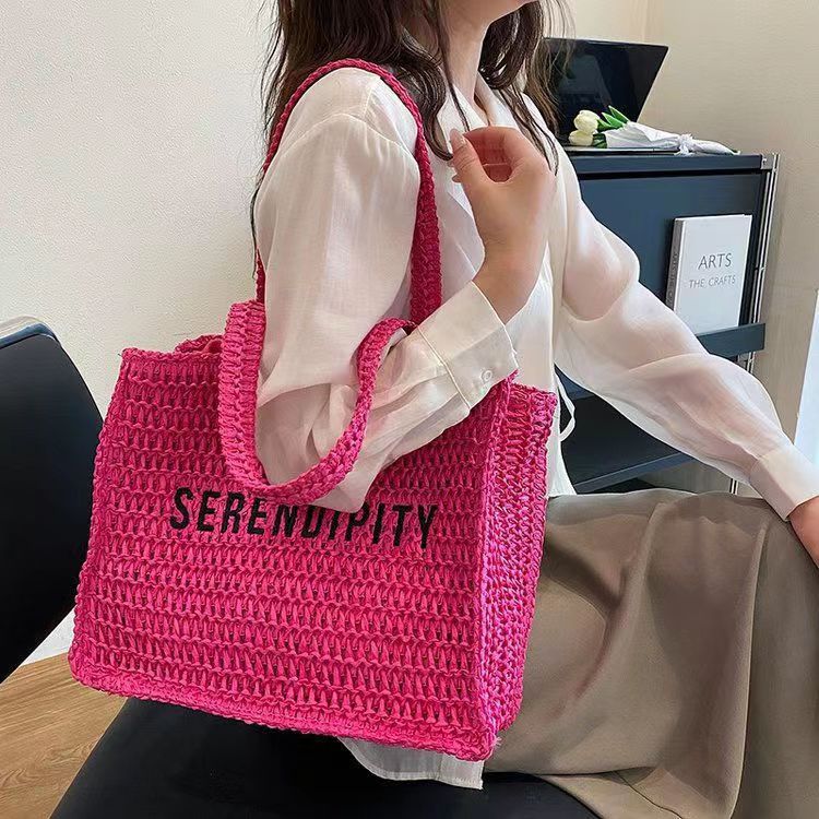 2025★肩掛け鞄★ショルダーバッグ★ 4色