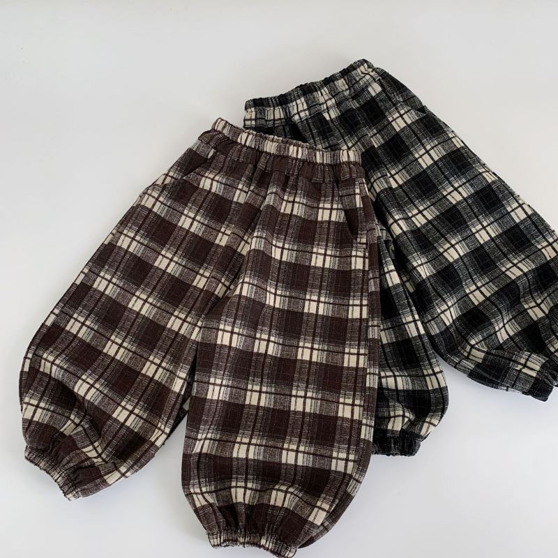 2025秋新入荷★子供服　ズボン★90cm〜140cm 2色