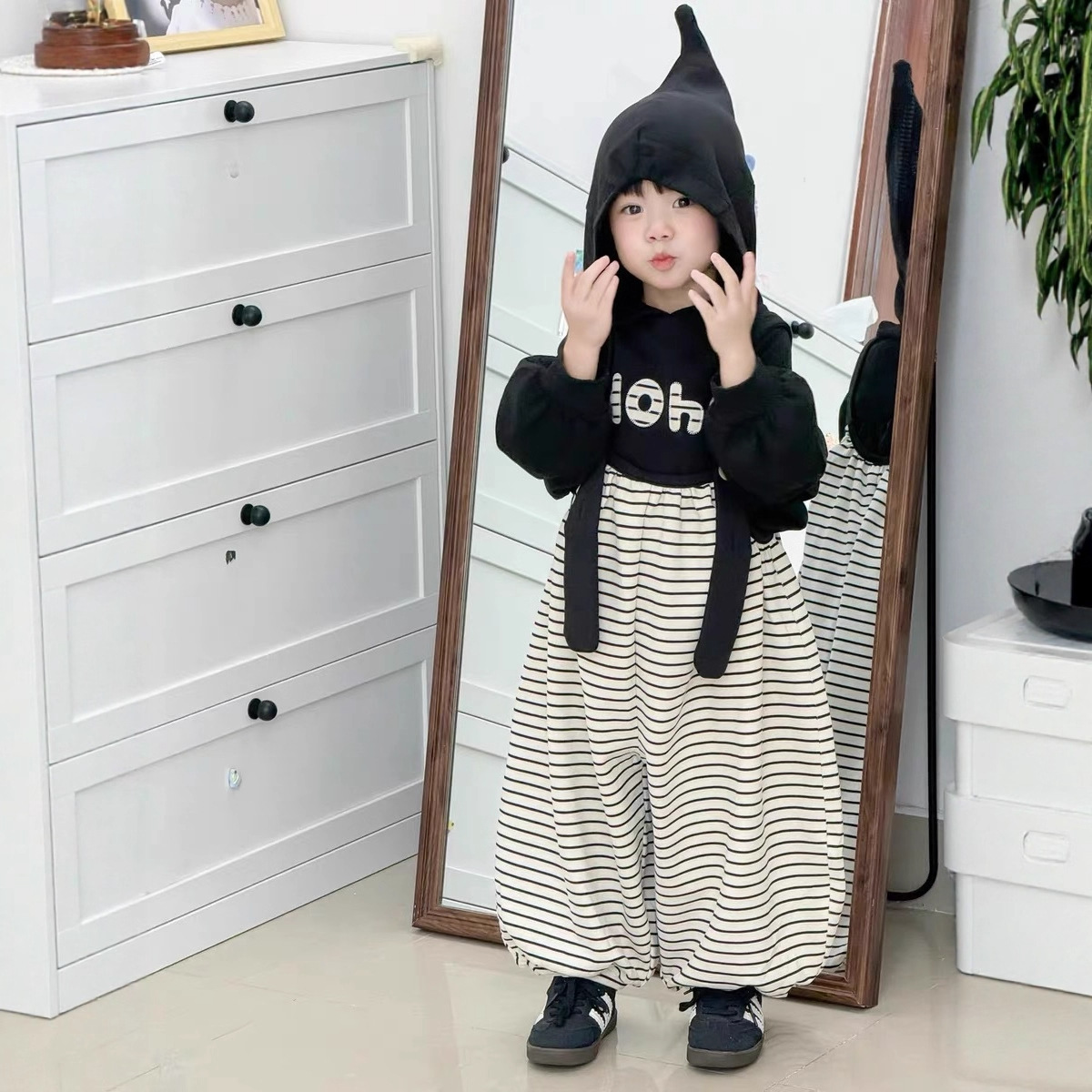 2025秋新品★子供服　パーカー&サロペット分けて★90cm〜130cm
