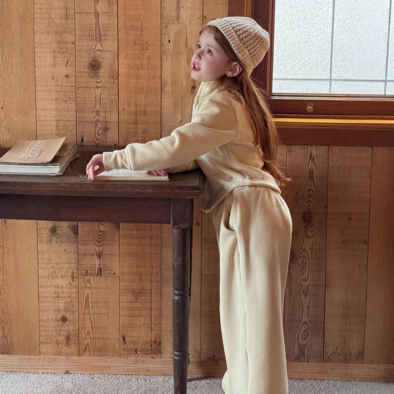 2025冬新品otaly★子供服　セットアップ★90cm〜130cm 2色