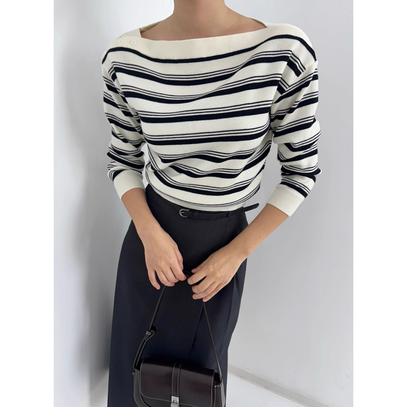 2025新型★レディース服　セーター★ 2色