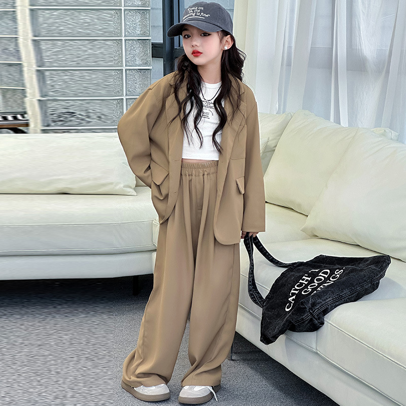 2025新品★子供服　セットアップ★120cm〜170cm 2色