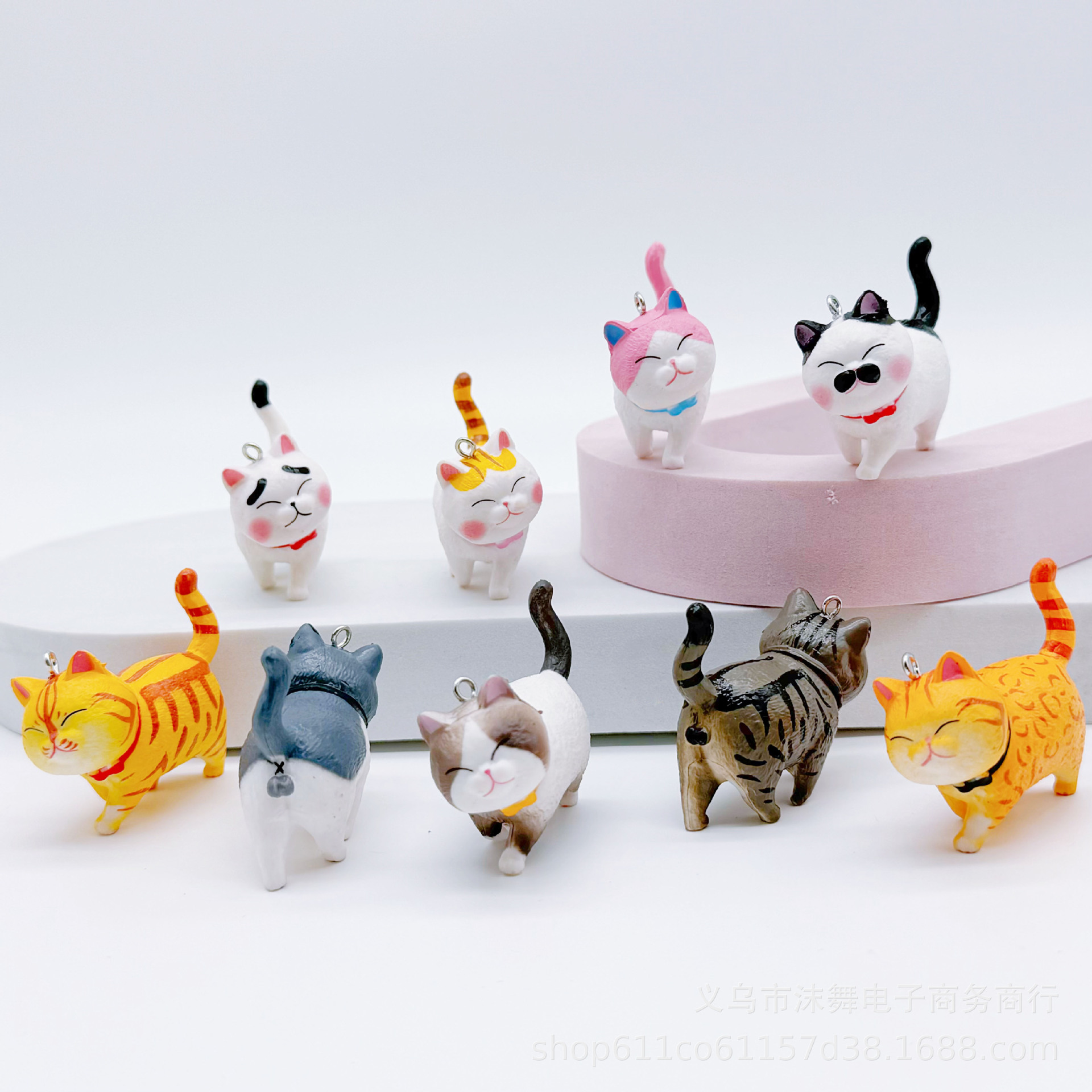 ★可愛いキーホルダー　装飾品★ねこキーチェーン★バッグチャーム