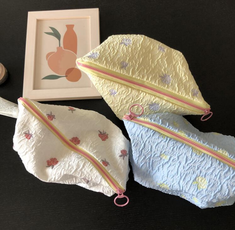 ★収納袋★化粧袋　ペン袋　3色★