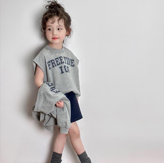 2023春新品★子供服　トップス　ベスト　90-140cm