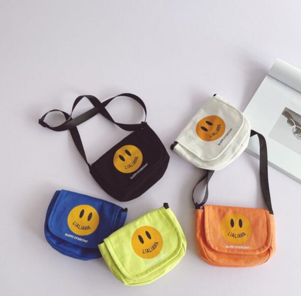 バッグ★子供用★キッズ★ショルターバッグ★斜め掛けバッグ★男女兼用★笑顔★5色