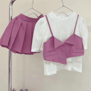 お勧め 春夏新作 子供服  シャツ+ショートスカート 重ね着風上着ブラウス プリーツスカート Tフリル 5-13