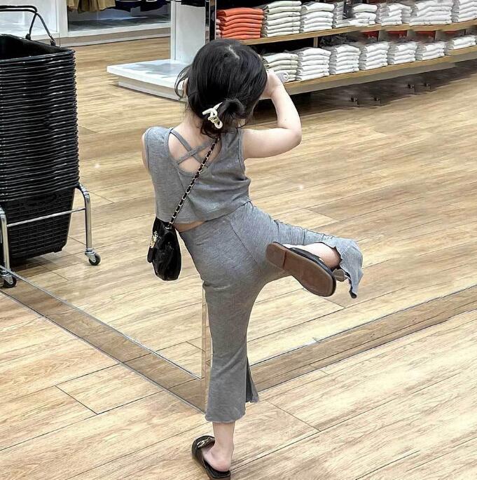 子供服★トップス+ズボン★セットアップ★韓国風子供服★キッズ女の子★90-140CM