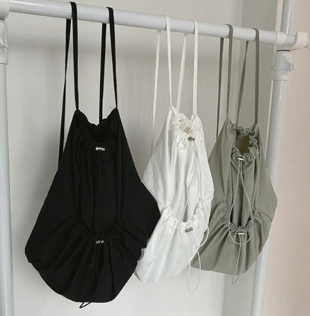 新登場★レディースバッグ　大容量バッグ★3色