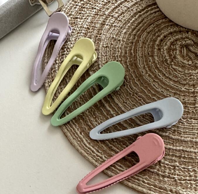 雑貨★髪飾り　ヘアビン★アクセサリー　5色選べ★