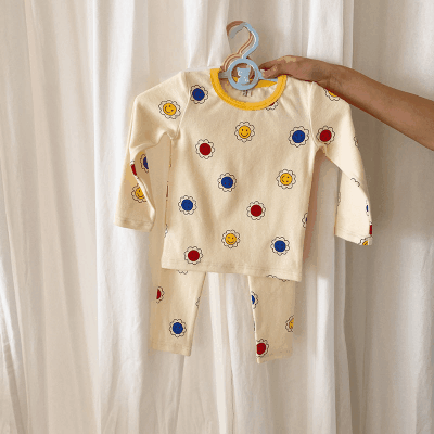 秋冬新作 ユニセックス ルームウェア 保温インナー ボディスーツ 笑い顔花 Tシャツ+ズボン 90-130