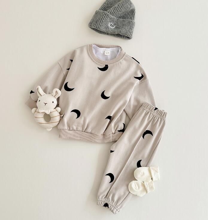 2024年新品★子供服 トップス+ズボン　セットアップ★