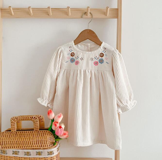 子供服★ワンピース★刺繍★韓国風子供服★キッズ女の子★90-130CM