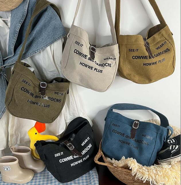 2024新型★ショルダーバッグ★子供バッグ　5色