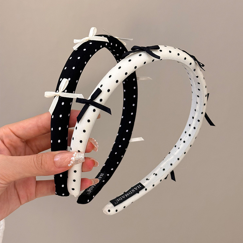 雑貨★髪飾り　ヘアビン★アクセサリー★2色