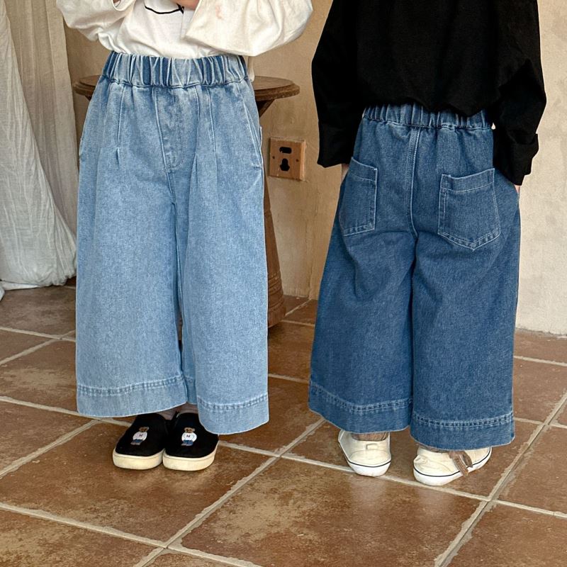 2024秋新入荷★子供服　デニムズボン★80cm〜150cm 2色