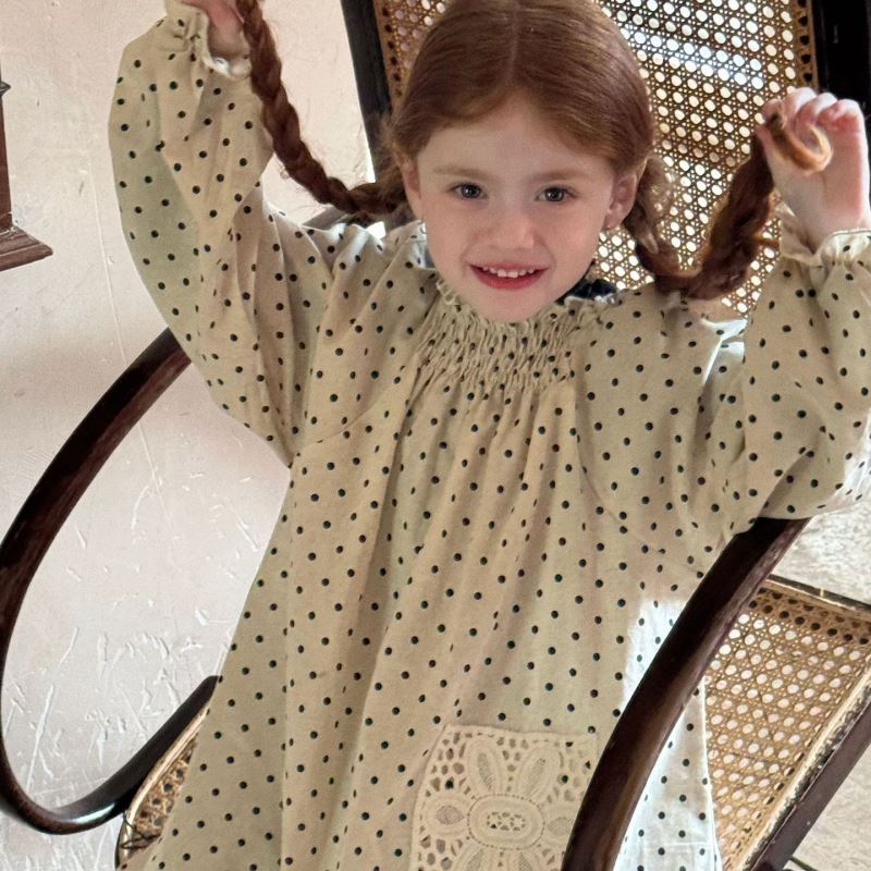 2024秋新品otaly★子供服　ワンピース★90cm〜130cm