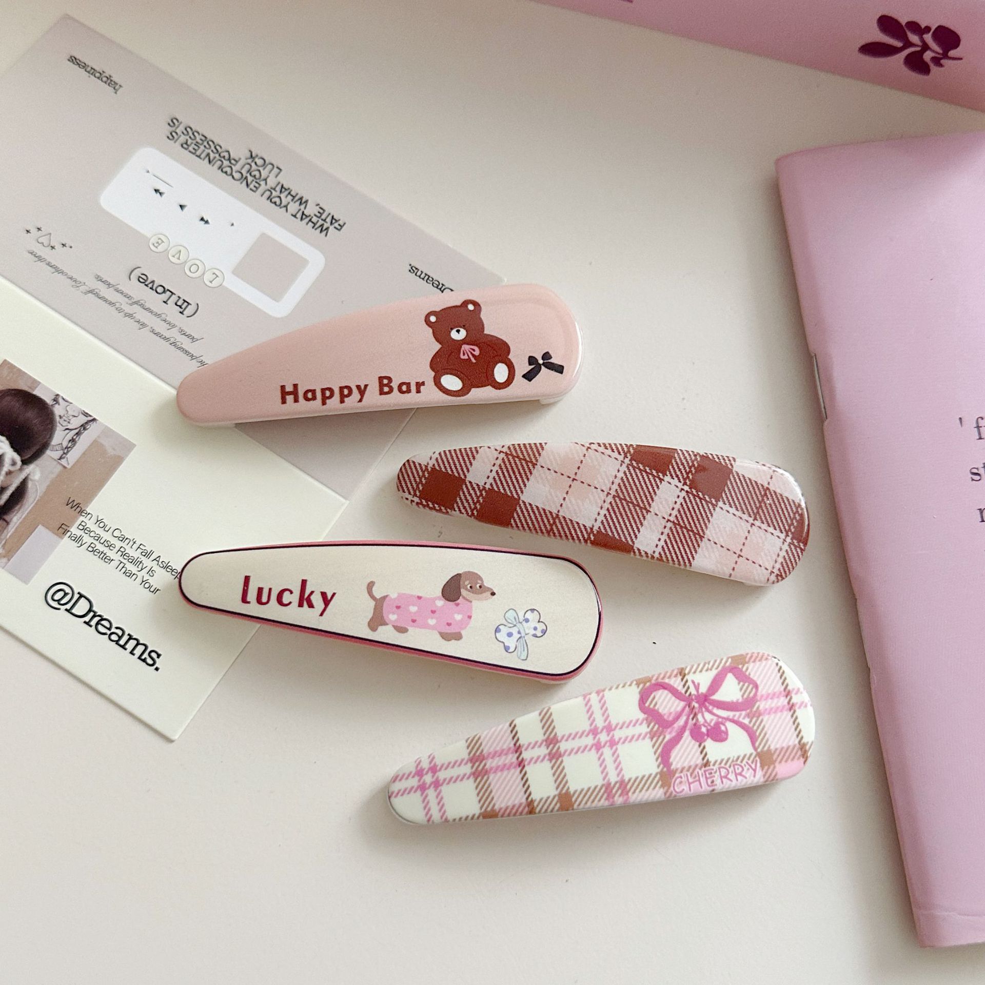 雑貨★髪飾り　ヘアビン★アクセサリー★4色