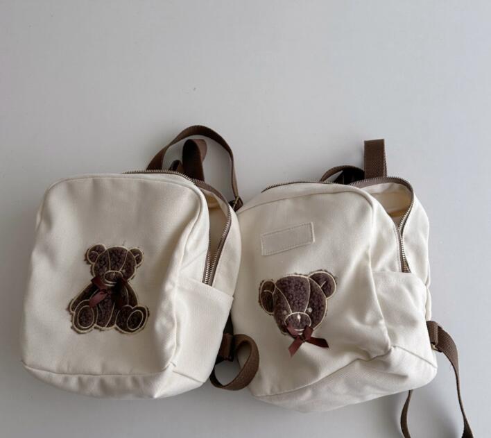 2024新型★子供用バッグ★鞄★2色