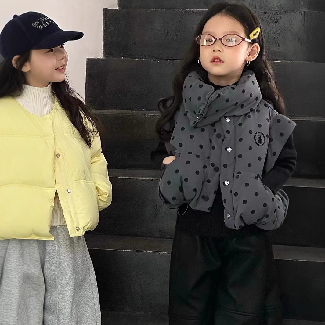 2024冬新品★子供服 　ベストコート★90cm〜140cm