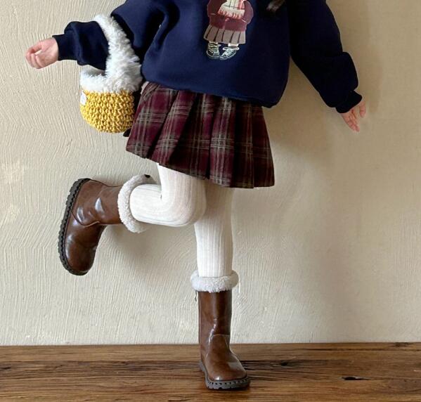 2024冬新品★子供服　スカート　裏起毛★90cm〜140cm