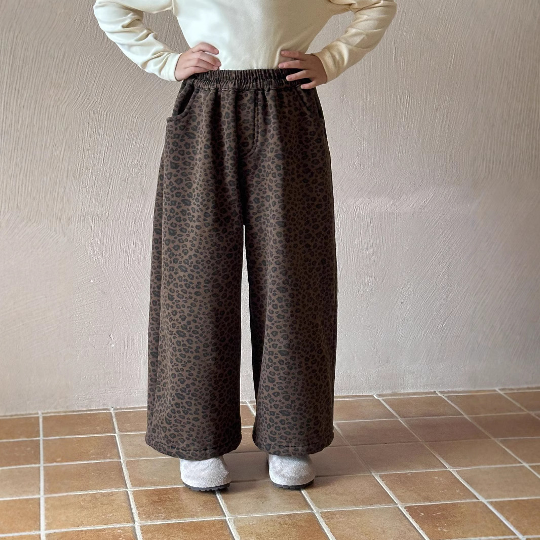 2024冬新入荷★子供服　ズボン★90cm〜140cm