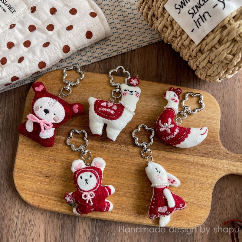 ★可愛いキーホルダー　装飾品★ぬいぐるみキーチェーン★5色