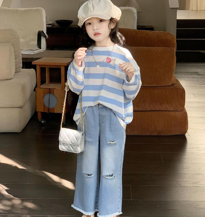 「2025」子供服★トップス★Tシャツ★ジーンズ★韓国風子供服★2色90cm〜140cm