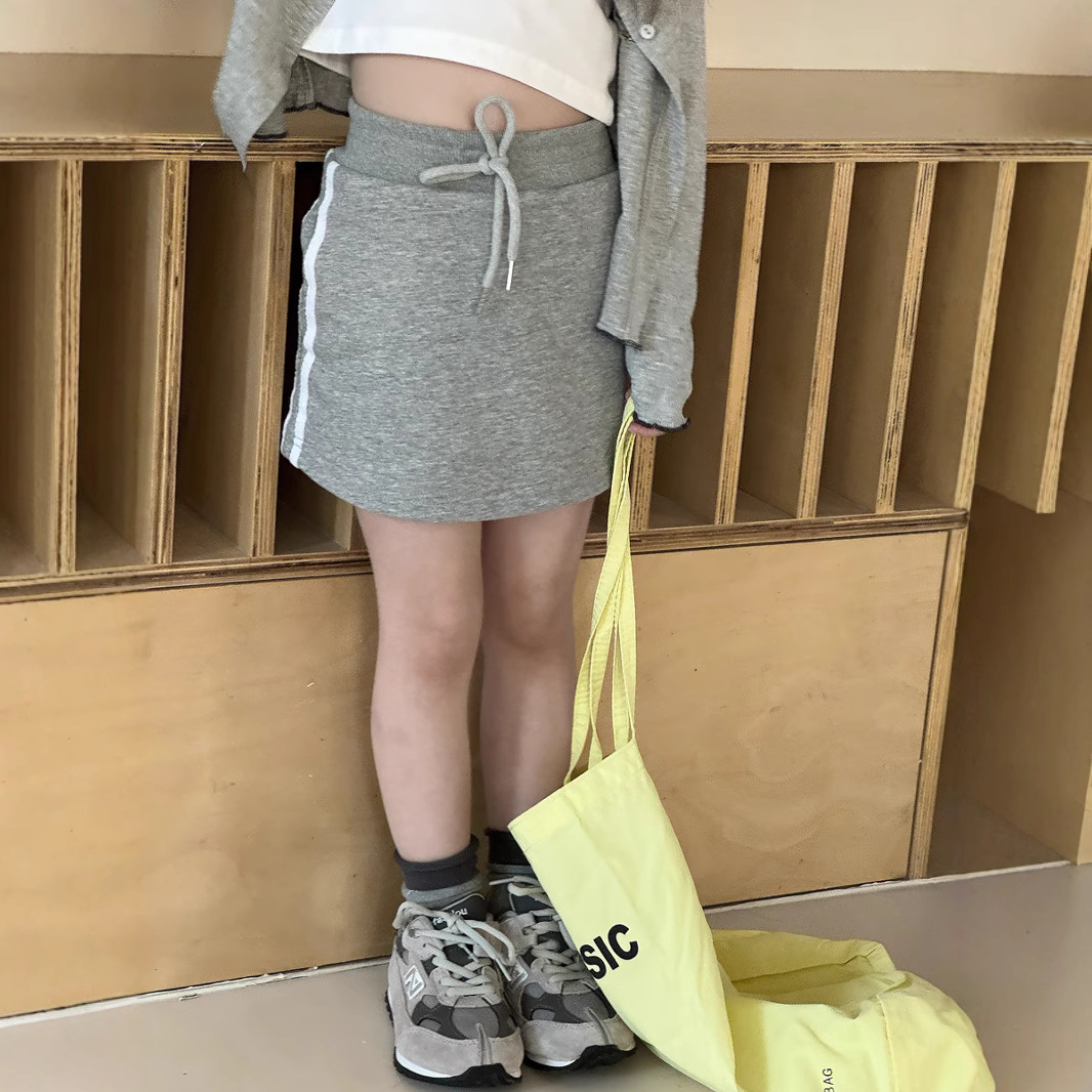 2025新品Y★子供服　スカート★90cm〜150cm