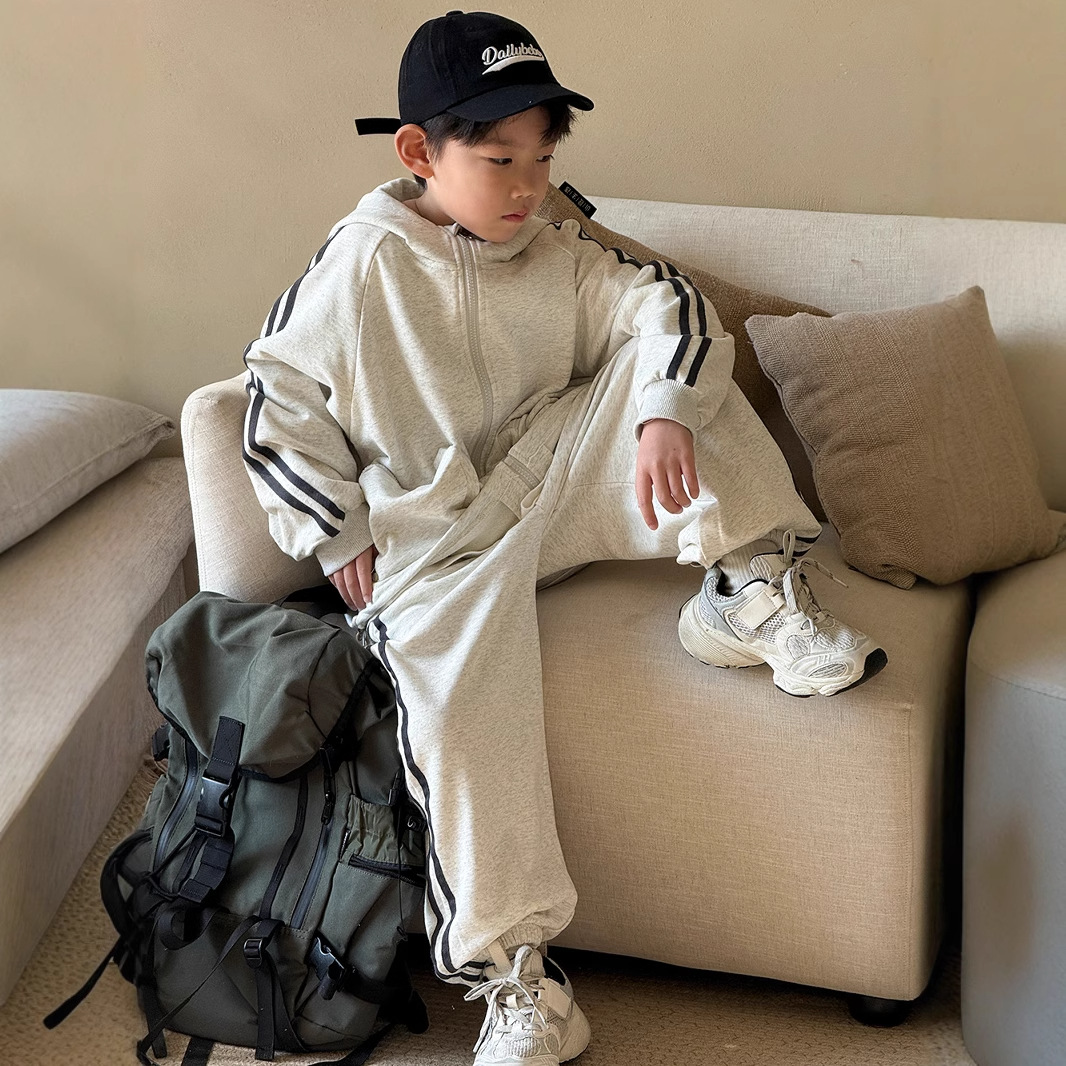 2025新品★子供服　セットアップ★90cm〜150cm 2色