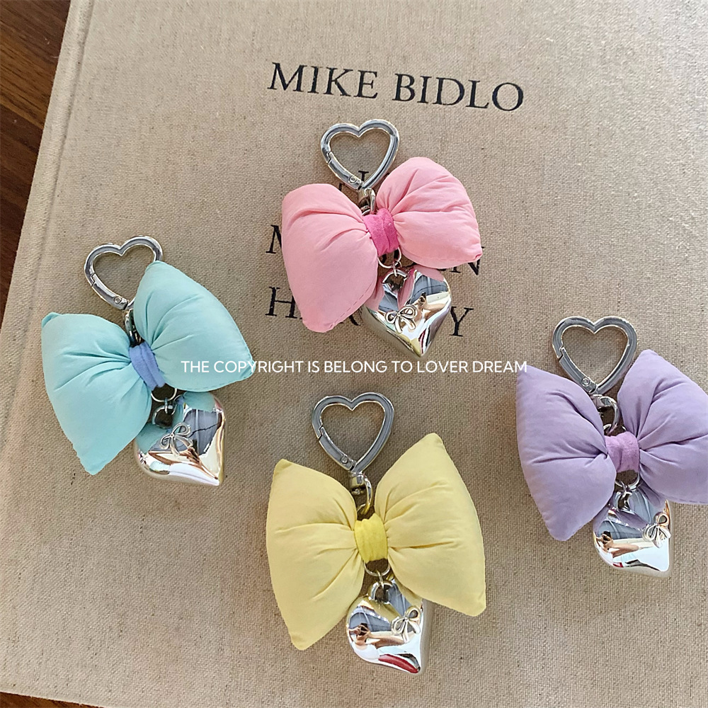 ★可愛いキーホルダー　装飾品★ぬいぐるみキーチェーン★4色