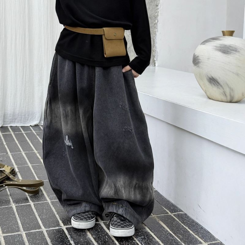 2025冬新入荷★子供服　ズボン★100cm〜160cm