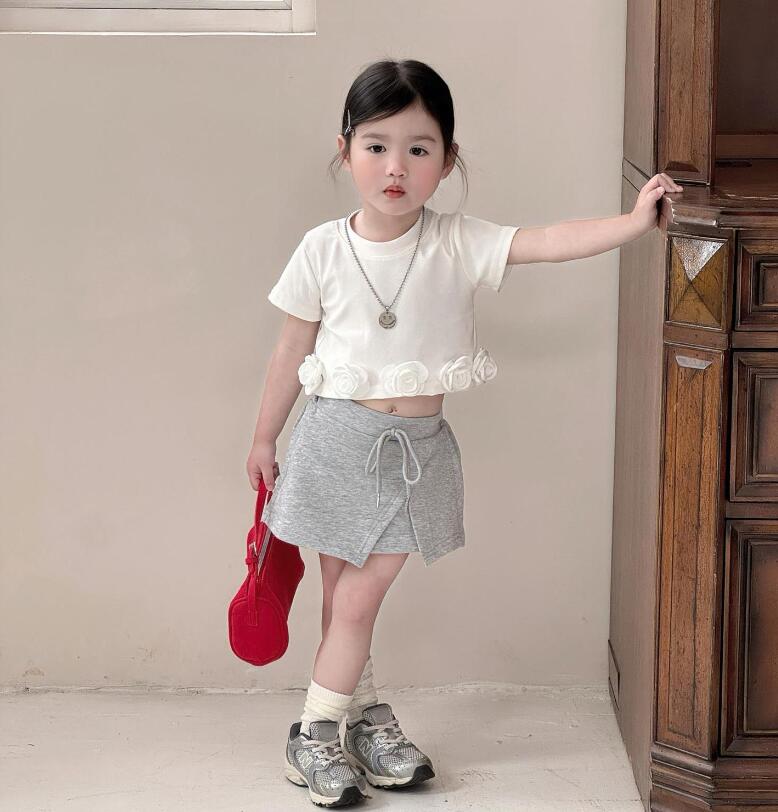 2026新作★子供服　トップス&スカート(インパン付き)分けて★90〜140cm