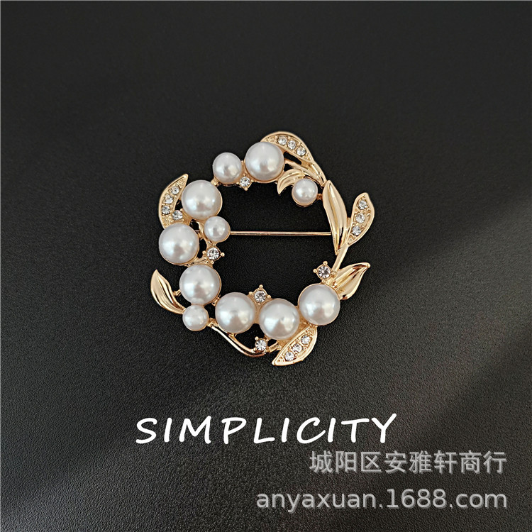 ペンダント★バッジ★帯留め★ピン★ブローチ★レトロ★高級感