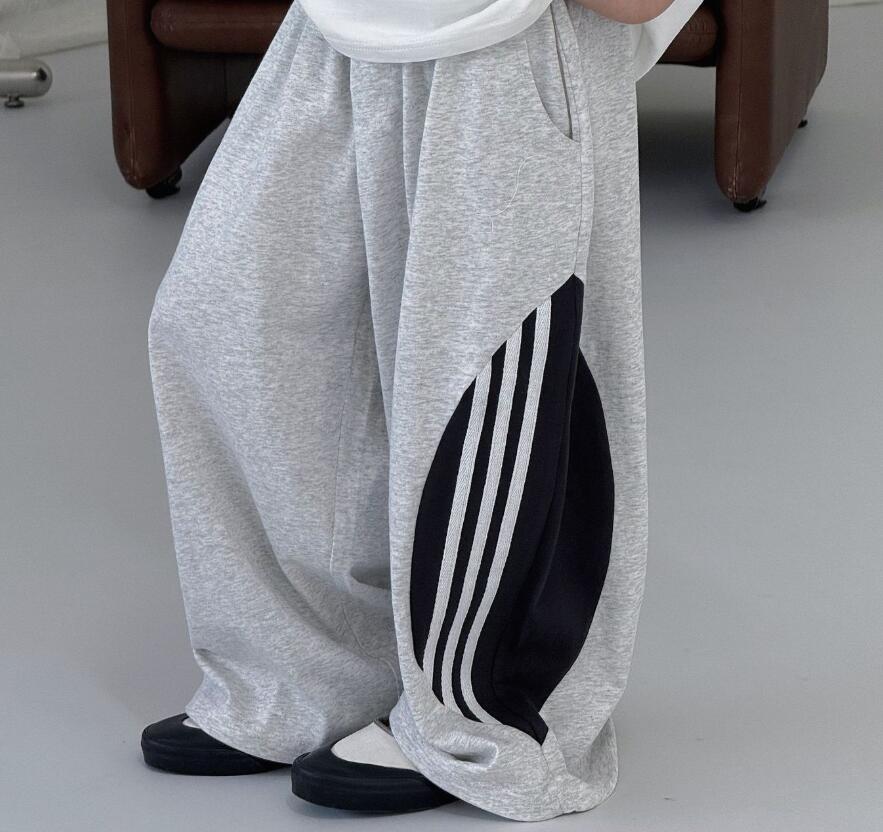 2026新入荷H★子供服　ズボン★100cm〜160cm 2色