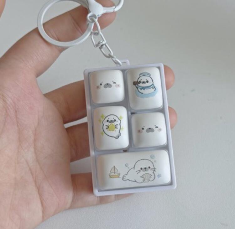★スクイーズトイ チャーム★もちもち押すストレス解消キーホルダー　装飾品★