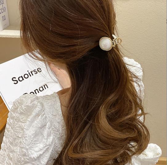 超安い★お買い得　ヘアアクセサリー　ヘアクリップ★2色