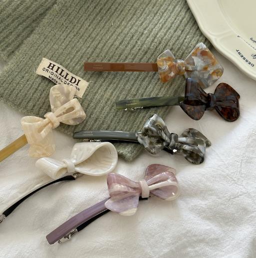 超人気の髪飾り!!★　ヘアアクセサリー　★バレッタ★6色