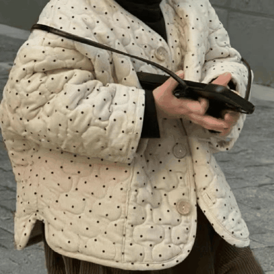 ユニセックス 子供服 秋冬新作 厚手 キルティング ドット柄 暖かく オーバー ジャケット 綿入れ上着 5-13