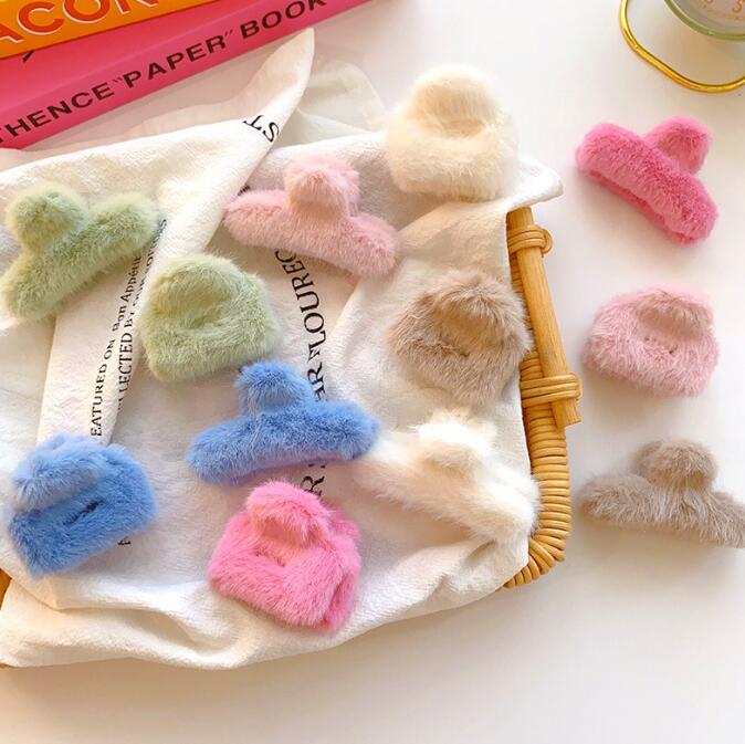 髪飾り★まとめ髪用★ヘアアクセサリー★女の子★ヘアピン★ふわふわ★ヘアクリップ★多色