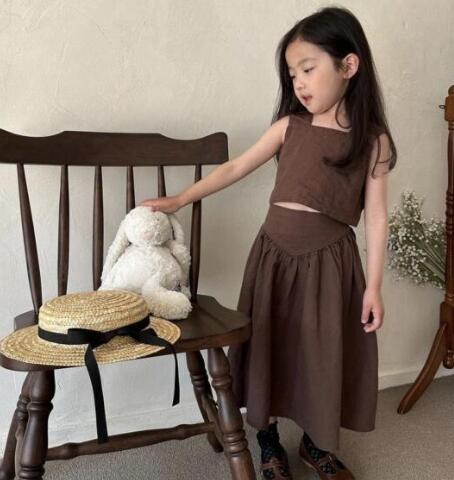 2024年新★子供服　ベスト+スカート　セット★90-130cm★2色