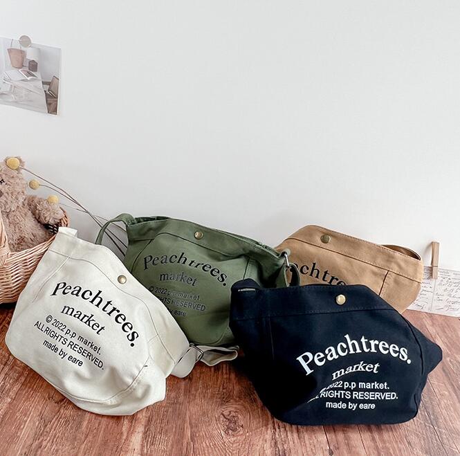 2024新型★ショルダーバッグ★子供バッグ　4色