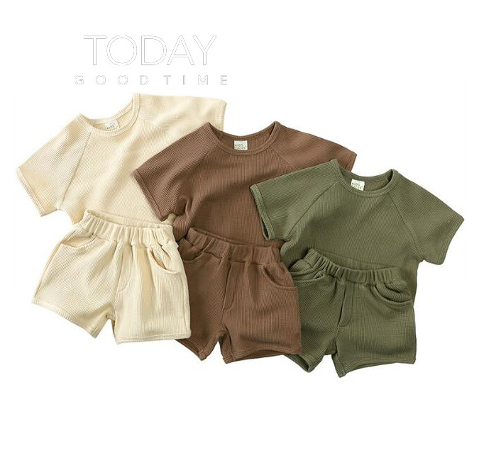 子供服★トップス+パンツ★セットアップ★男女兼用★無地★韓国風子供服★3色★80-130CM