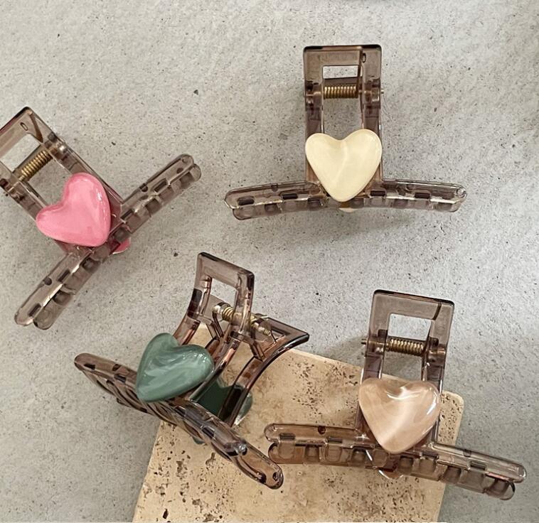 雑貨★髪飾り　ヘアビン★アクセサリー★4色