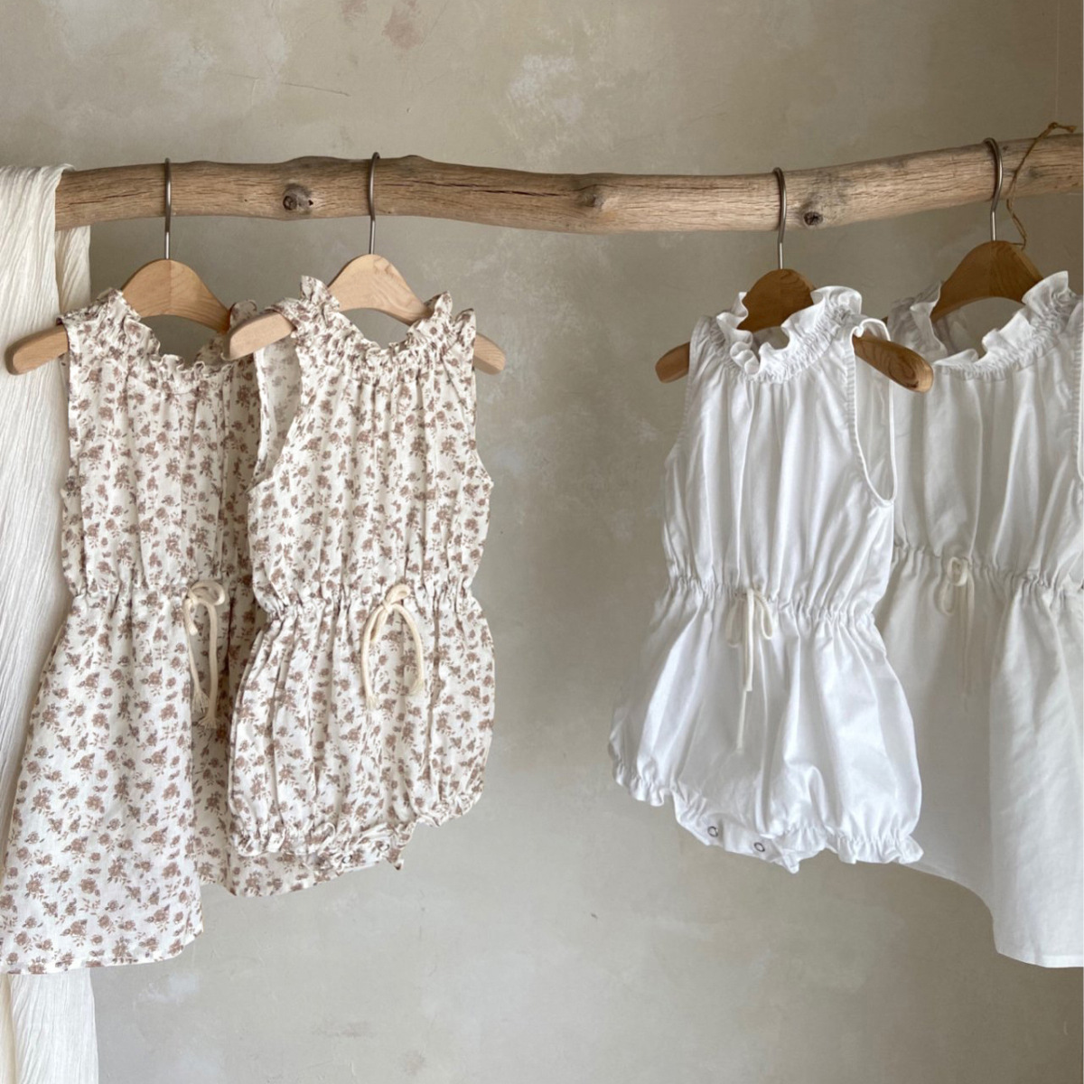 2024新品★子供服　ロンパース★66cm〜90cm 2色