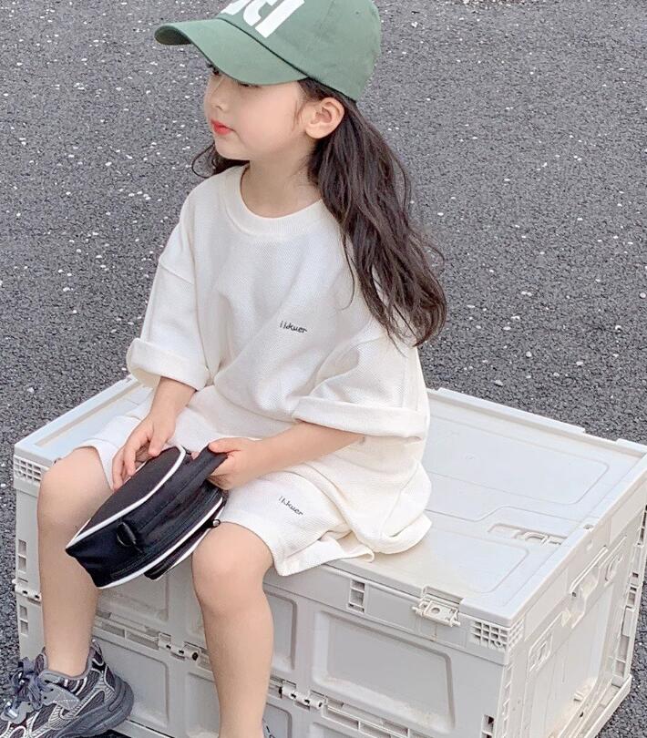 2024新品★子供服　文字刺繍　セットアップ★90〜160