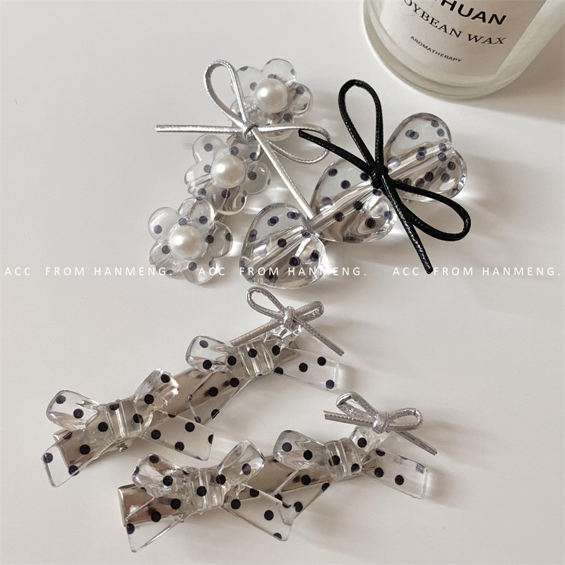 雑貨★髪飾り　ヘアビン★アクセサリー★3色